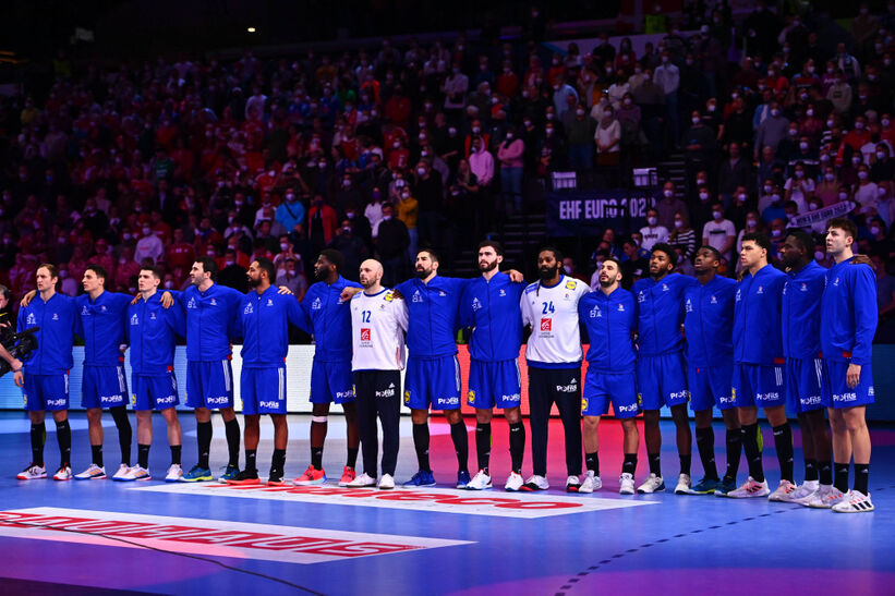 Partenariat FFHB : bannière de joueurs et joueuses de l'équipe de France de handball